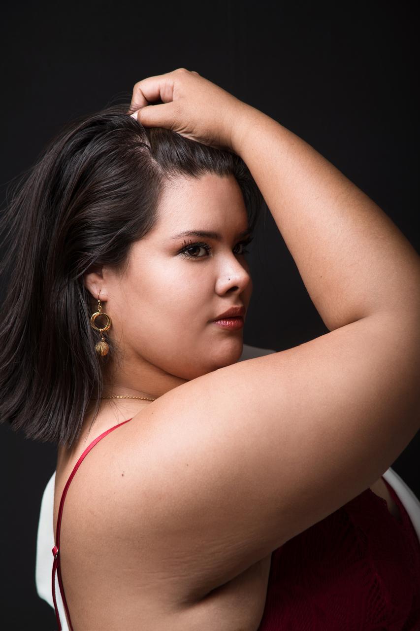 modelo modelaje fotografía influencer mujer curvy