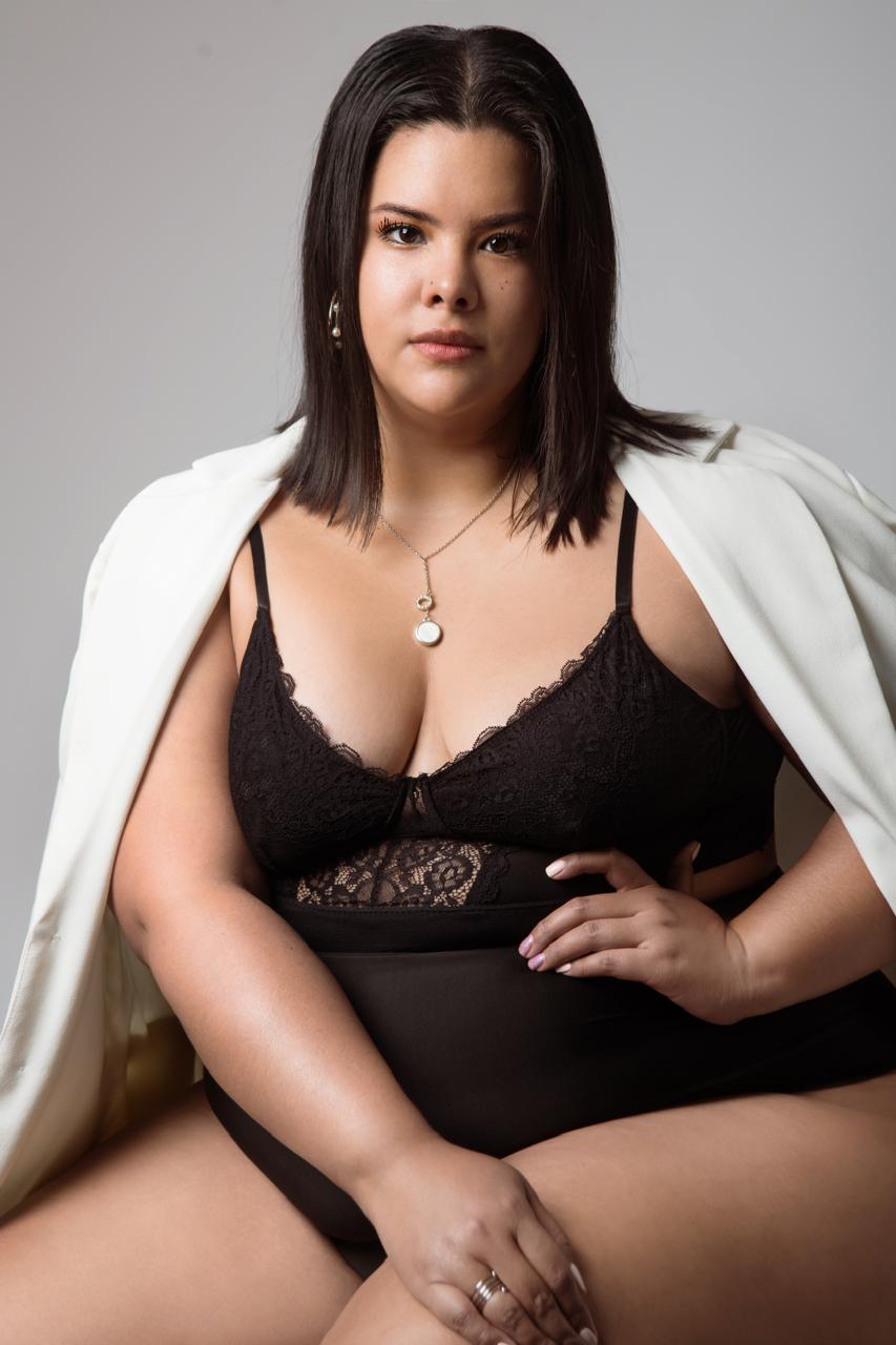 modelo modelaje fotografía influencer mujer curvy